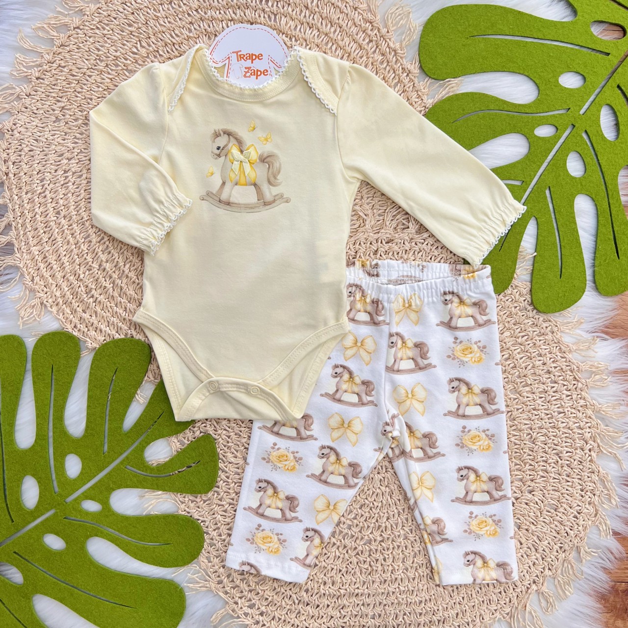 Conj. Body Manga Longa Cavalinho de Brinquedo e Calça Legging - Amarelo